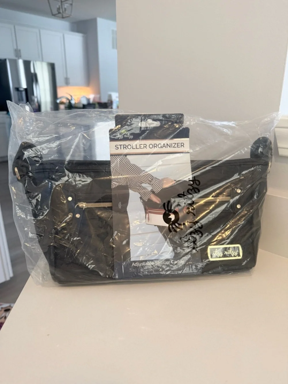 Itzy Ritzy Black Stroller Organizer with Gold Zipper - Picture 1 of 3
